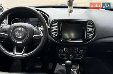 Внедорожник / Кроссовер Jeep Compass 2018 в 