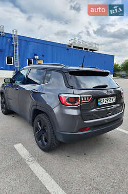 Внедорожник / Кроссовер Jeep Compass 2019 в 
