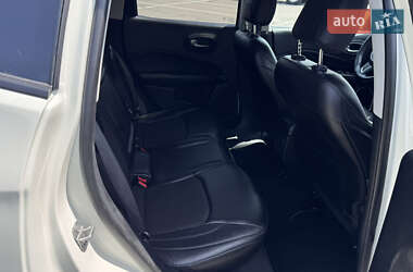 Позашляховик / Кросовер Jeep Compass 2018 в 
