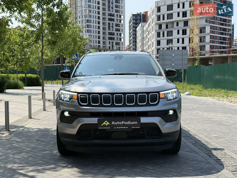 Внедорожник / Кроссовер Jeep Compass 2021 в Киеве