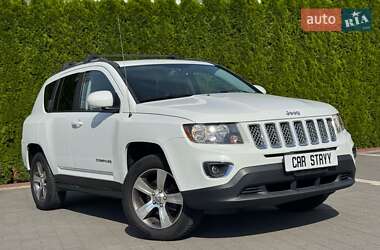 Внедорожник / Кроссовер Jeep Compass 2015 в 