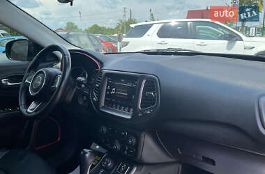 Внедорожник / Кроссовер Jeep Compass 2019 в 