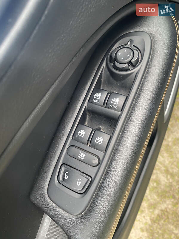 Внедорожник / Кроссовер Jeep Compass 2017 в Киеве