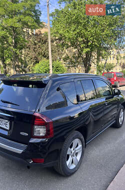 Внедорожник / Кроссовер Jeep Compass 2014 в Киеве