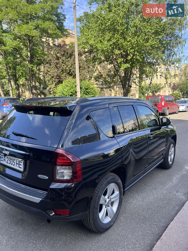 Внедорожник / Кроссовер Jeep Compass 2014 в Киеве