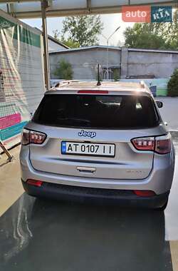 Внедорожник / Кроссовер Jeep Compass 2018 в 