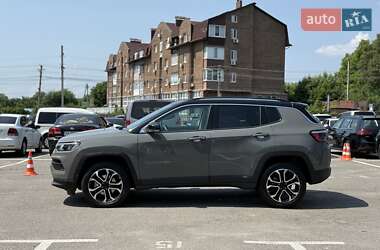 Позашляховик / Кросовер Jeep Compass 2022 в 