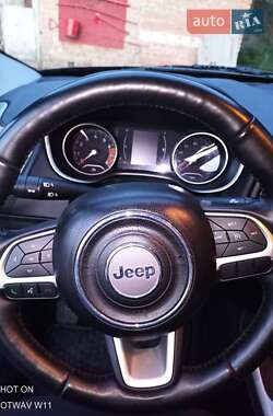 Внедорожник / Кроссовер Jeep Compass 2017 в 