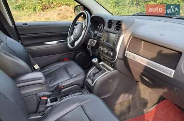 Внедорожник / Кроссовер Jeep Compass 2013 в 