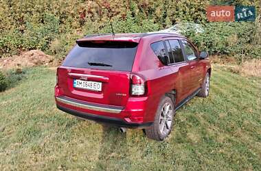 Внедорожник / Кроссовер Jeep Compass 2013 в 
