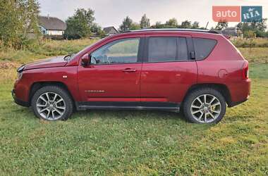 Внедорожник / Кроссовер Jeep Compass 2013 в 