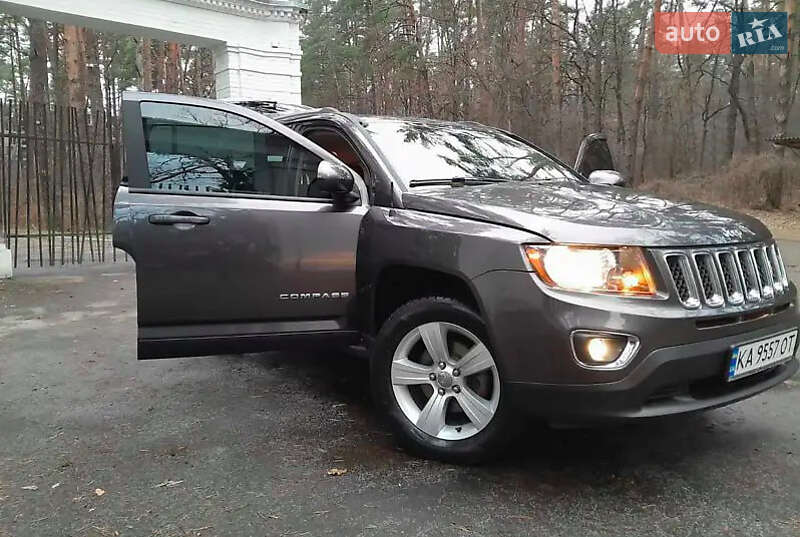 Позашляховик / Кросовер Jeep Compass 2015 в Львові