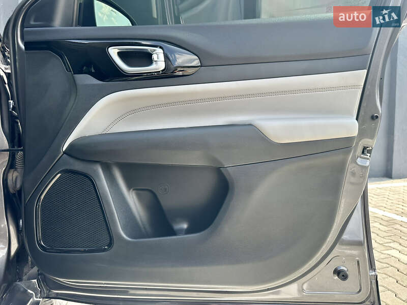 Внедорожник / Кроссовер Jeep Compass 2022 в Киеве