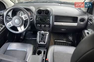 Внедорожник / Кроссовер Jeep Compass 2016 в 