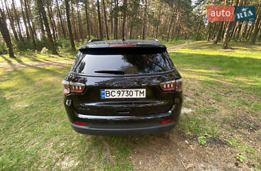Внедорожник / Кроссовер Jeep Compass 2022 в 
