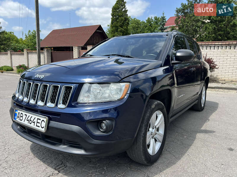 Позашляховик / Кросовер Jeep Compass 2012 в 