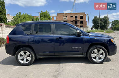 Позашляховик / Кросовер Jeep Compass 2012 в 