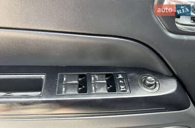 Позашляховик / Кросовер Jeep Compass 2012 в 