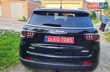 Внедорожник / Кроссовер Jeep Compass 2022 в 
