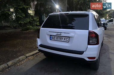Внедорожник / Кроссовер Jeep Compass 2013 в 