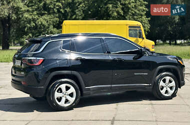Внедорожник / Кроссовер Jeep Compass 2018 в 