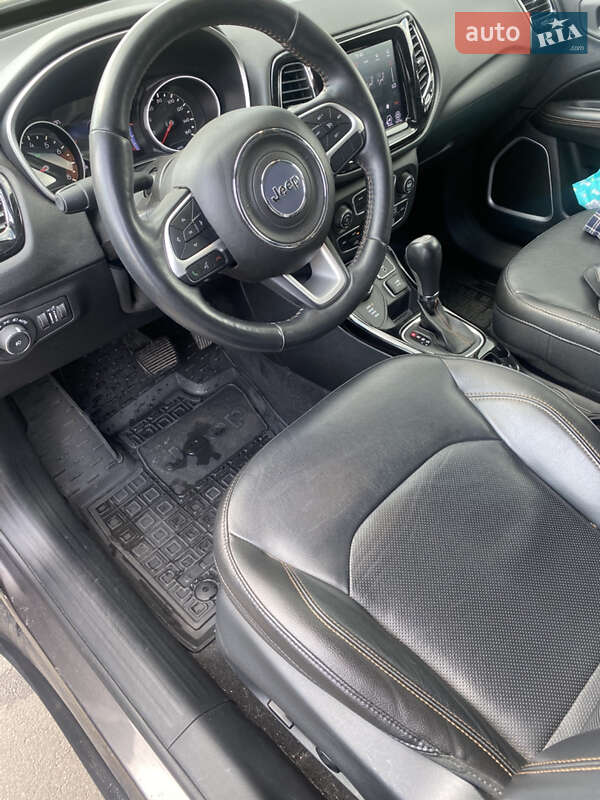 Внедорожник / Кроссовер Jeep Compass 2018 в Киеве
