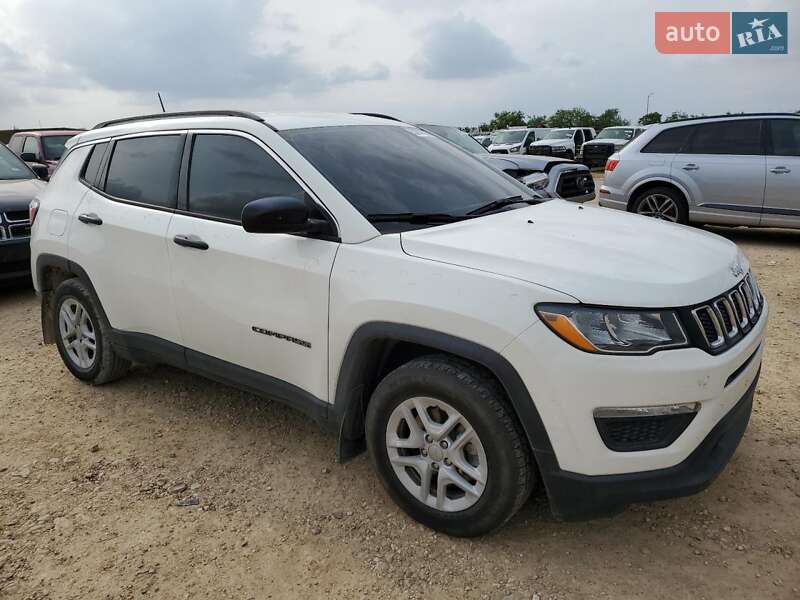 Внедорожник / Кроссовер Jeep Compass 2019 в Львове