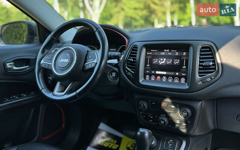 Внедорожник / Кроссовер Jeep Compass 2019 в Львове