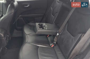 Внедорожник / Кроссовер Jeep Compass 2019 в 