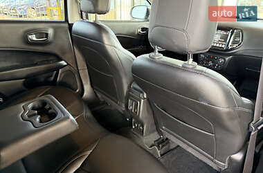 Внедорожник / Кроссовер Jeep Compass 2020 в 