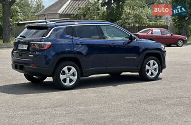Внедорожник / Кроссовер Jeep Compass 2018 в 
