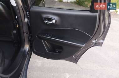 Внедорожник / Кроссовер Jeep Compass 2019 в 