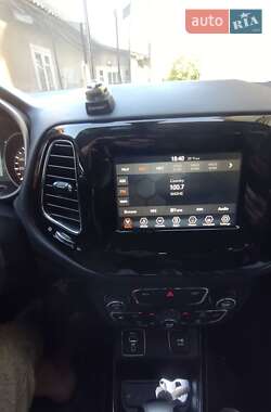 Внедорожник / Кроссовер Jeep Compass 2019 в 