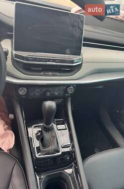 Позашляховик / Кросовер Jeep Compass 2021 в 