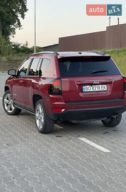 Позашляховик / Кросовер Jeep Compass 2014 в 