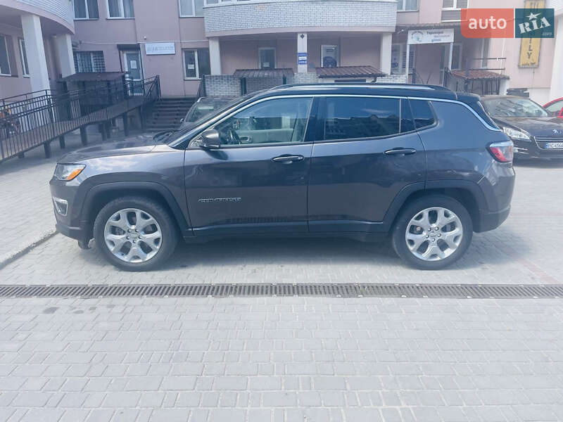 Внедорожник / Кроссовер Jeep Compass 2020 в Новояворовске