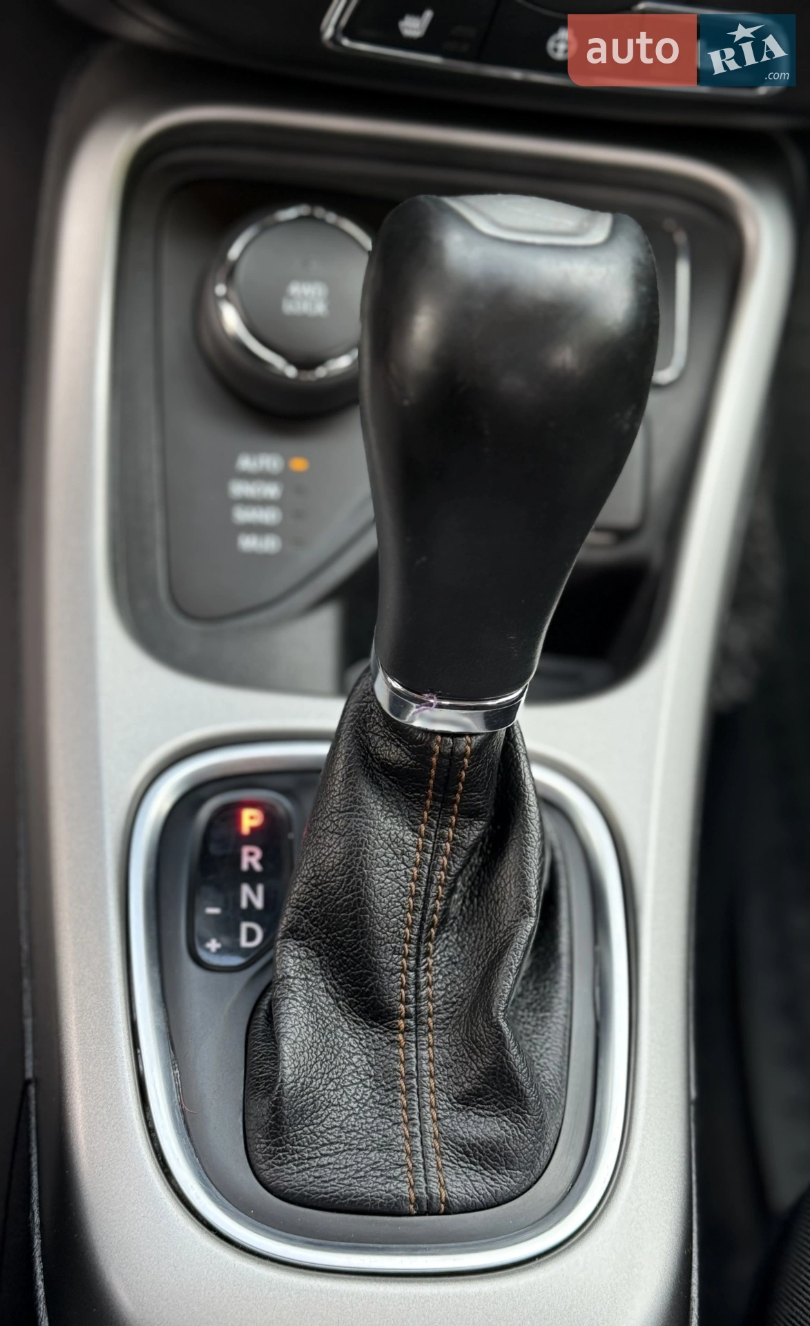 2017 Jeep Compass - мініатюра 12