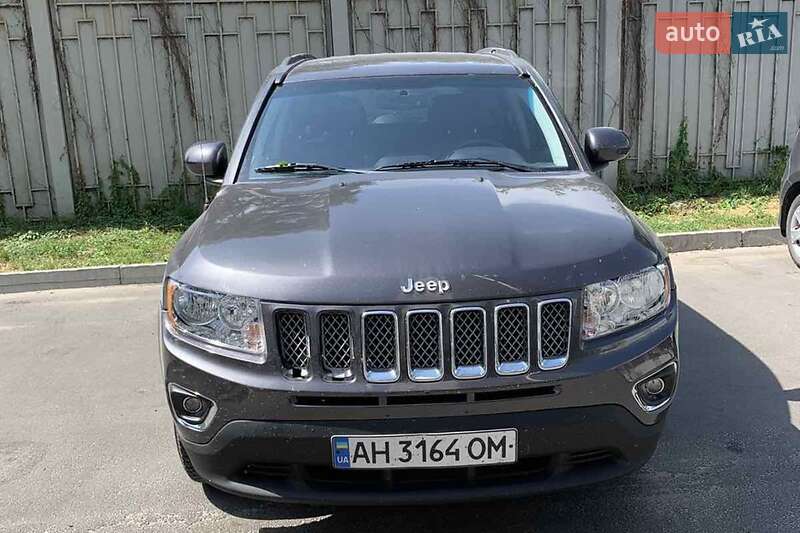 Внедорожник / Кроссовер Jeep Compass 2016 в Черкассах