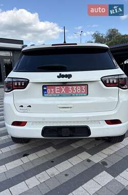 Внедорожник / Кроссовер Jeep Compass 2020 в 