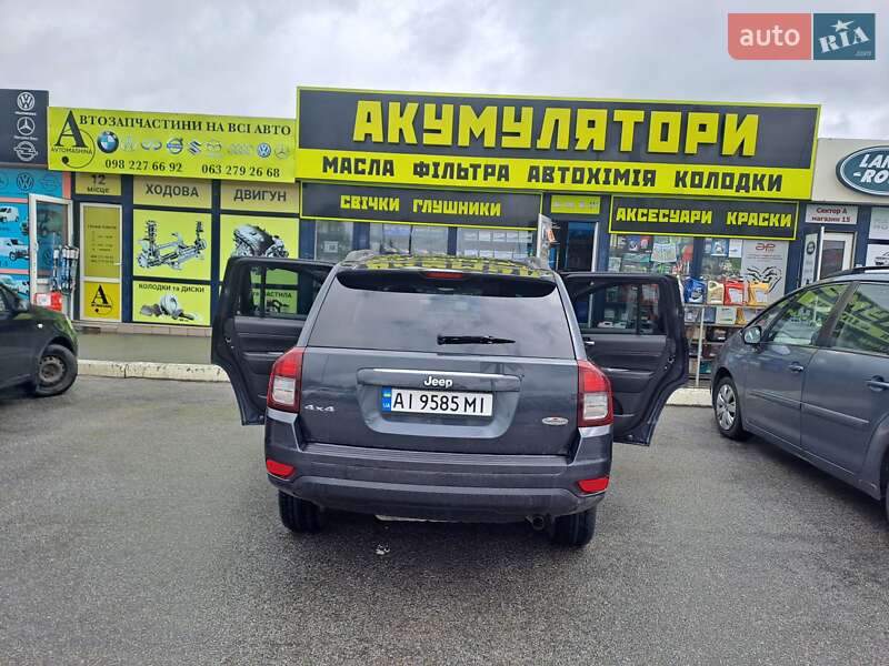 Внедорожник / Кроссовер Jeep Compass 2014 в Киеве
