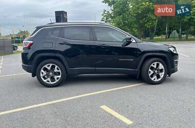 Внедорожник / Кроссовер Jeep Compass 2018 в 