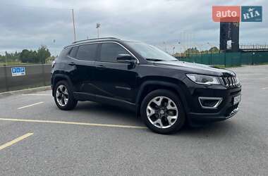 Внедорожник / Кроссовер Jeep Compass 2018 в 
