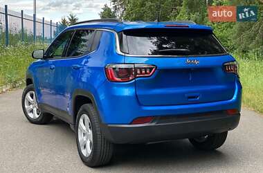 Внедорожник / Кроссовер Jeep Compass 2018 в 