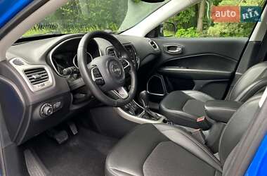Внедорожник / Кроссовер Jeep Compass 2018 в 