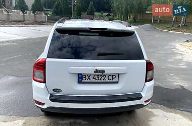Внедорожник / Кроссовер Jeep Compass 2014 в 