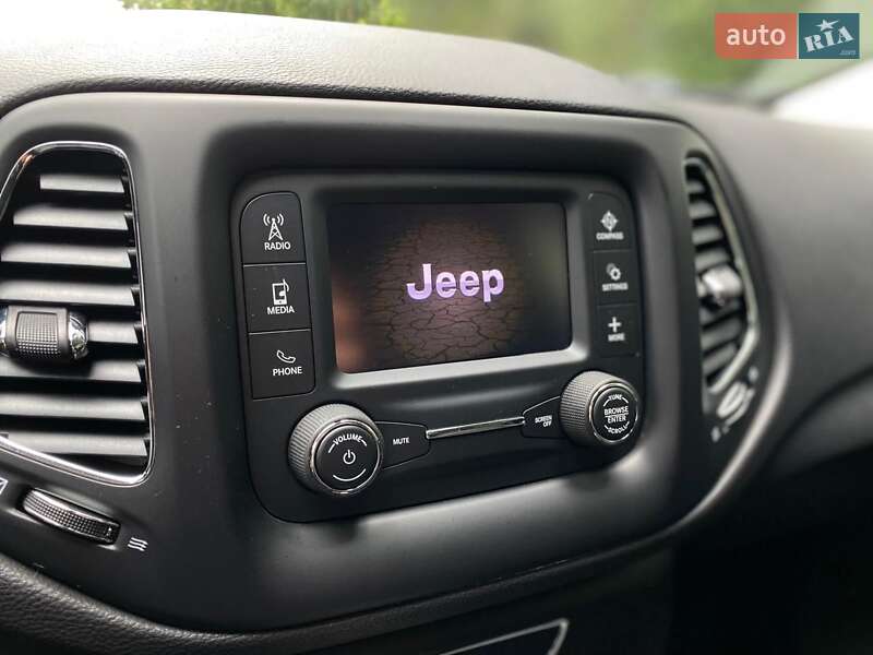 Внедорожник / Кроссовер Jeep Compass 2018 в Киеве
