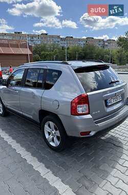 Позашляховик / Кросовер Jeep Compass 2014 в 