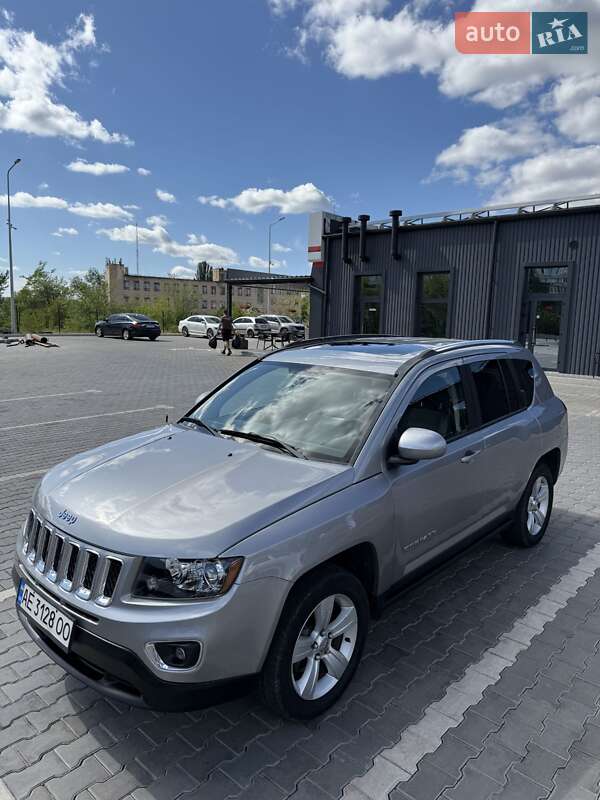 Внедорожник / Кроссовер Jeep Compass 2014 в Кривом Роге