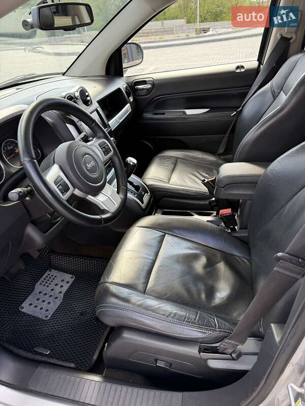 Внедорожник / Кроссовер Jeep Compass 2014 в Кривом Роге