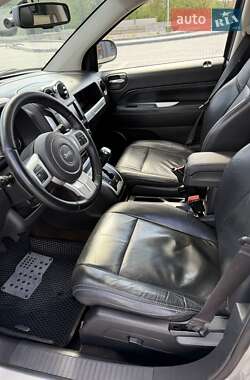 Позашляховик / Кросовер Jeep Compass 2014 в 